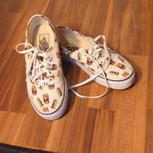 EUC Pineapple Skull Vans - Picture 2 of 6